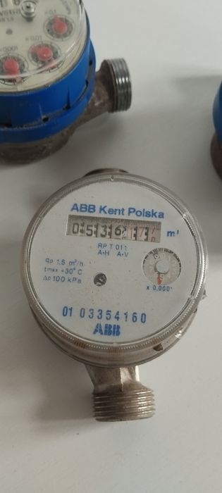 Wodomierze trzy sztuki 1/2