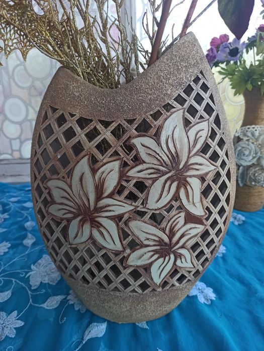 Продам вазу в отличном состоянии