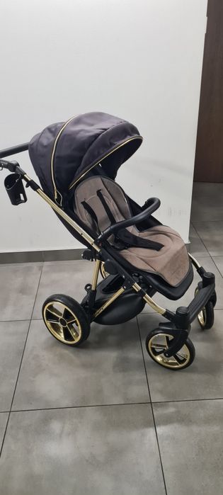 Wózek spacerowy w bardzo dobrym stanie