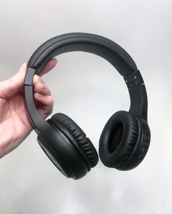 Foldable Wireless Headphones with LED Light, FM Radio, Memory Card Slot, and Microphone64585746274819121
