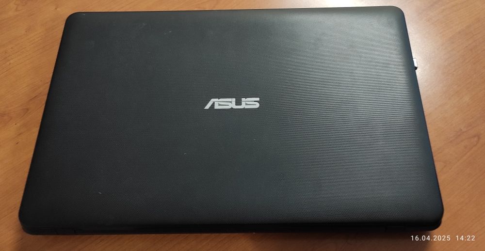 Продаю ноутбук Asus X751M, б.у.
