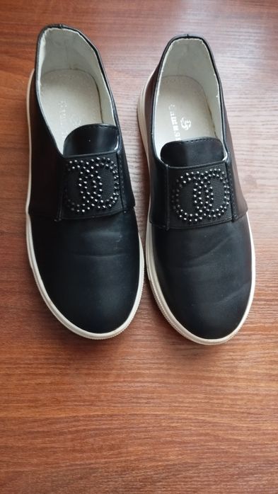 Туфлі закриті  лофери35р