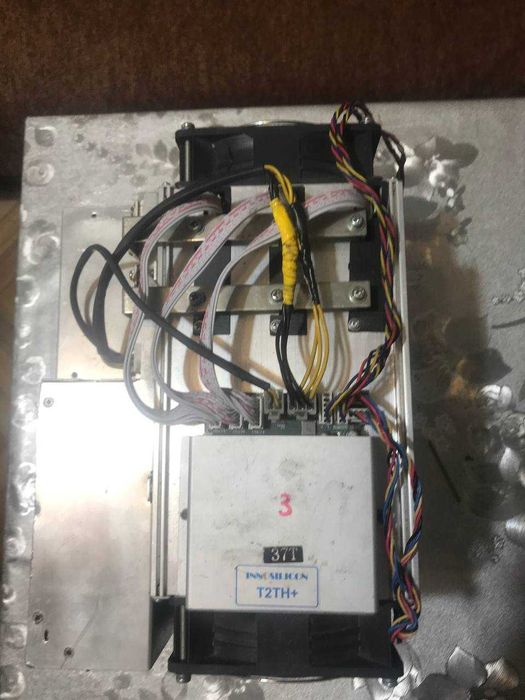 Asic-майнер Innosilicon T2TH 37 Th/s 2900 Вт з БП (T2TH 37T) - Б/в