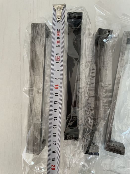 Ручка меблева нова!