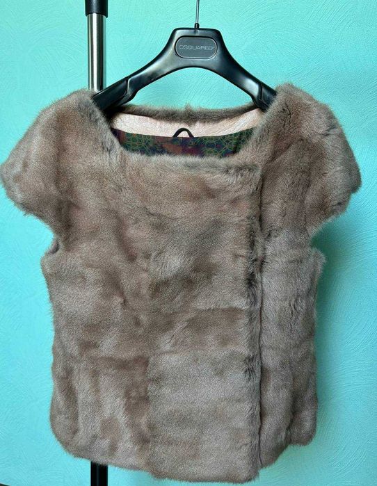 Жилет із хутра білки