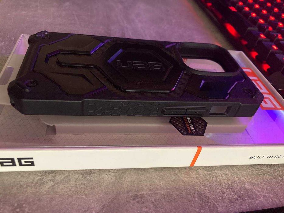 Чохол для iPhone 15 pro uag monarch pro 6.3