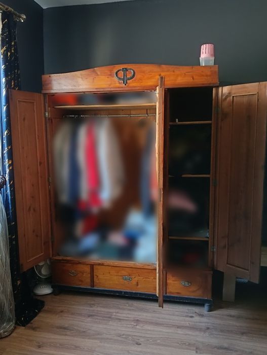 Porządna stara szafa z lustrem