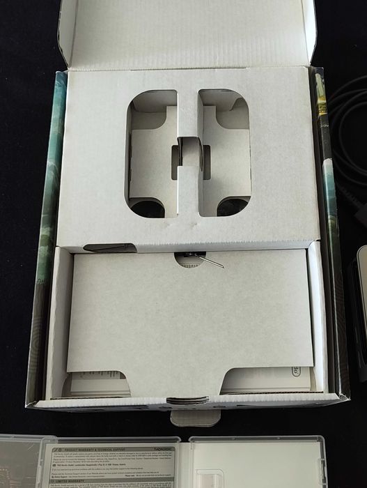 Nintendo switch OLED edição Zelda + 2 jogos