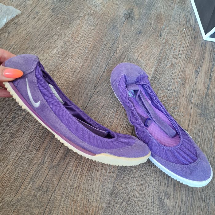 Nike baleriny balerinki sportowe buty r 37 nowe ale z wadą fioletowe