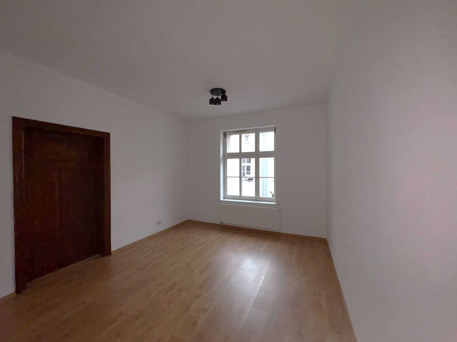 Przestronna kawalerka w centrum Katowic | ogrzewanie gratis | bezczynszowa | 8a