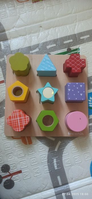 Tablica drewniana z klockami