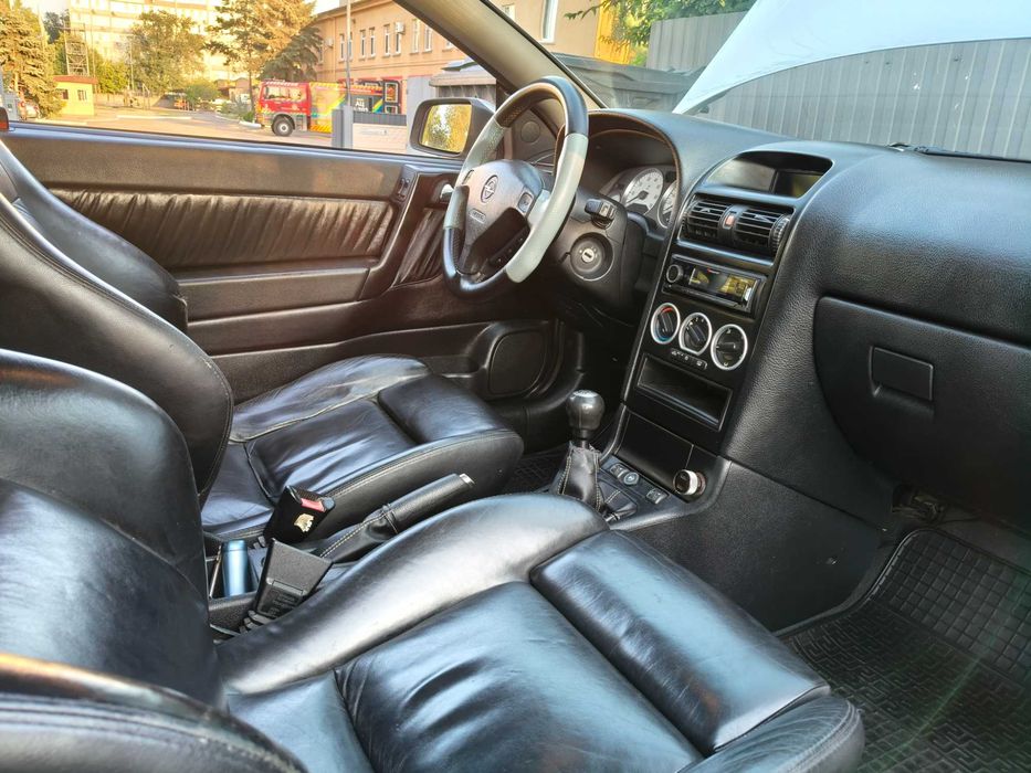 Opel Astra Bertone