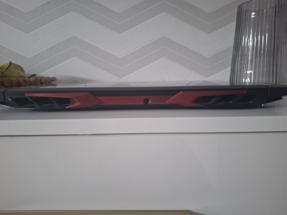 Acer nitro 5 w dobrym stanie (OPIS)!!