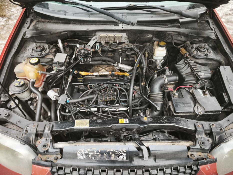 Ford Escape 2.3  LPG 155km 2006r