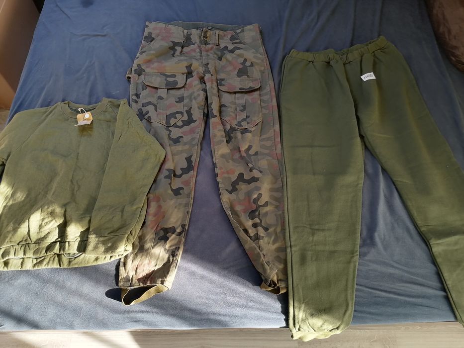 Spodnie moro, desanty.