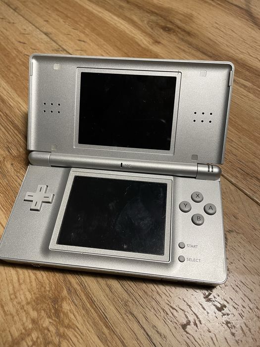 Nintendo DS lite
