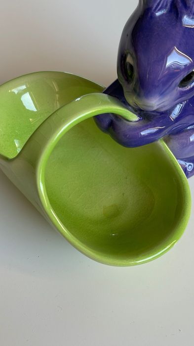 Figurka Goebel zając królik z koszykiem bunny