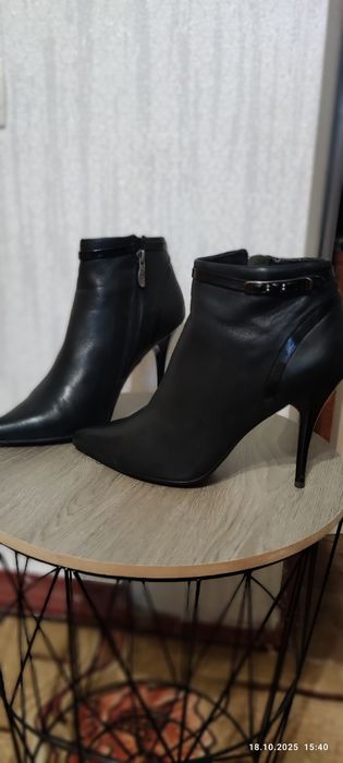 Ботильйони з натуральної шкіри