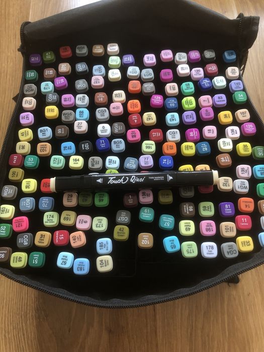 Продам набір маркерів 168 штук