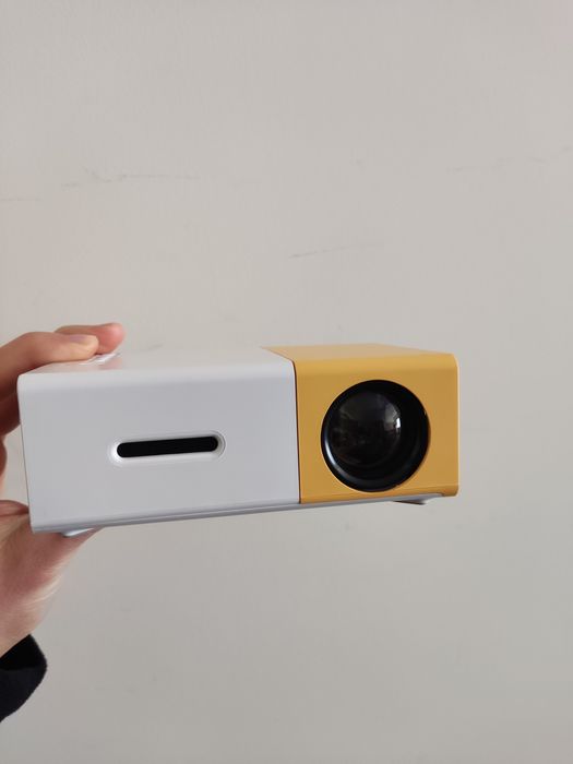 LED Projector - como novo