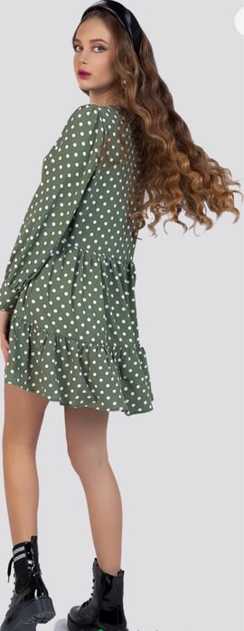 Сукня в горошок.