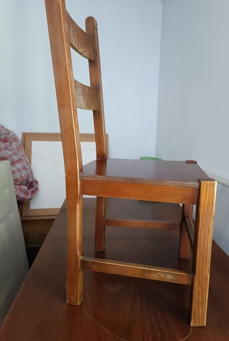 Mesa e 4cadeiras Madeira