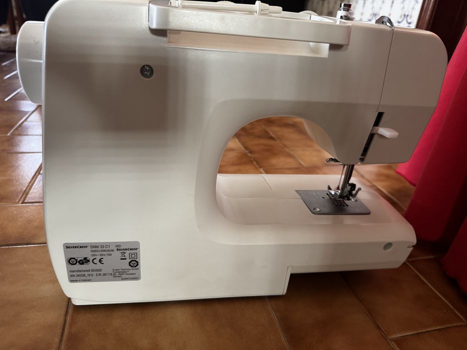 Maquina de costura Silvercrest
