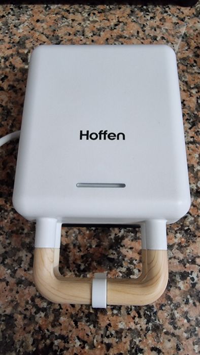 Tostadeira e maquina de waffles HOFFEN