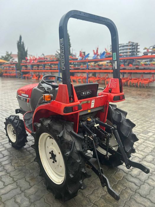 Yanmar AF-16 Inversor e Direção assistida