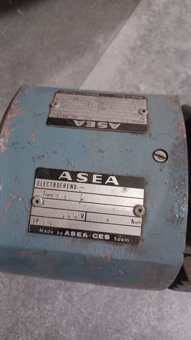 Motor trifásico Asea