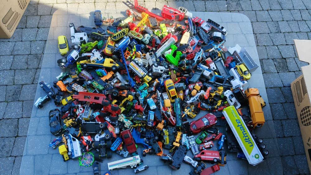 Ogromny zbiór samochodzików Hot wheels