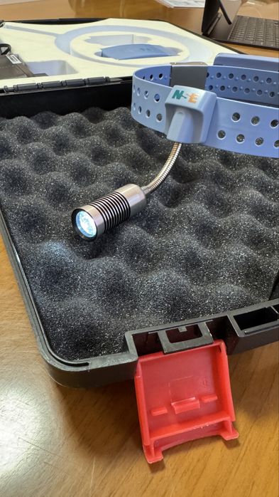 Освітлювач налобний | налобный осветитель | хірургічний освітлювач