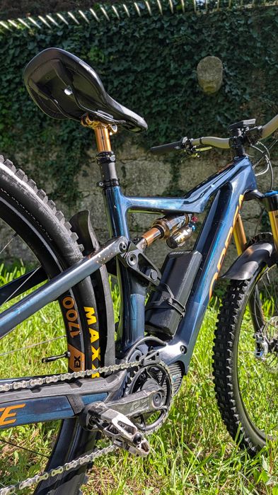 Ebike Orbea Rise Carbon Full Extras 160mm frente + 150mm trás com bateria externa!