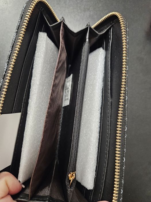 Damski portfel guess