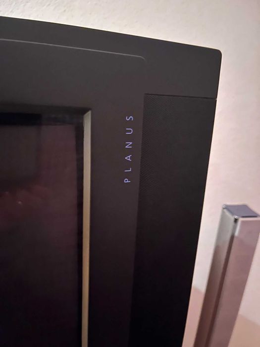 Televisão Loewe Planus