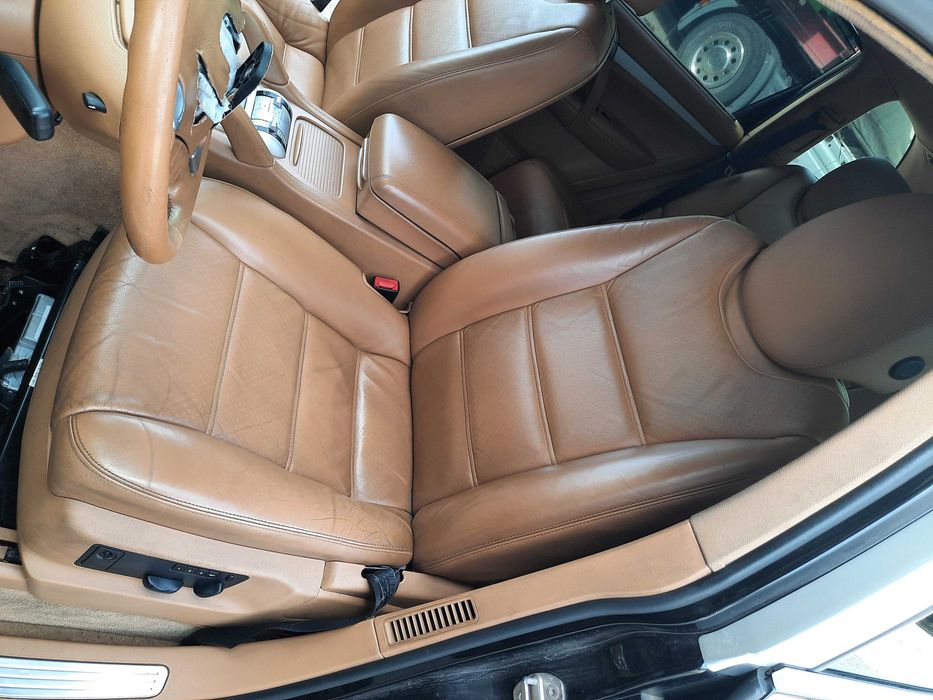 fotele przód tył skóra komplet Porsche Cayenne Lift