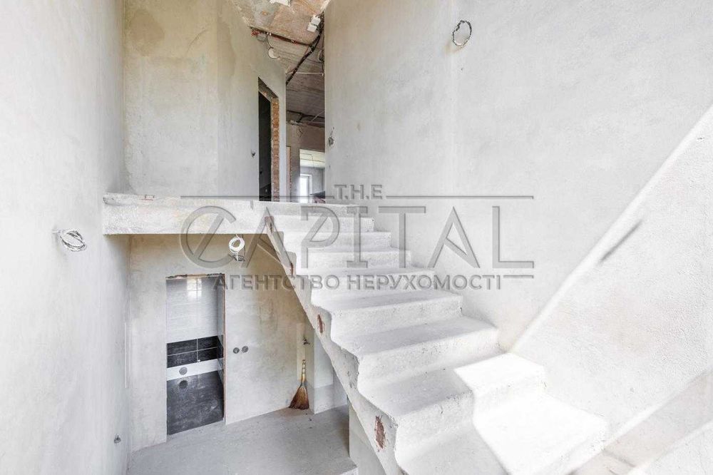 Продаж будинку , Троєщина, Деснянський р-н, КМ закритого типу