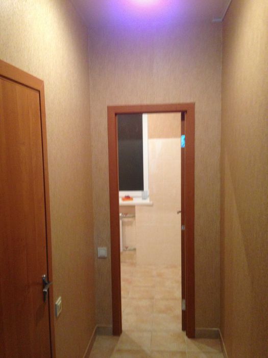 продам нежитлове офісне приміщення в центрі з окремим входом