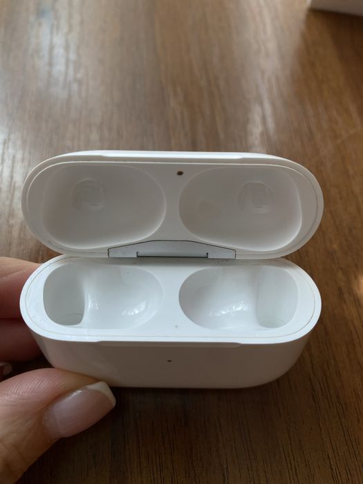 Apple AirPods Pro 1 покоління