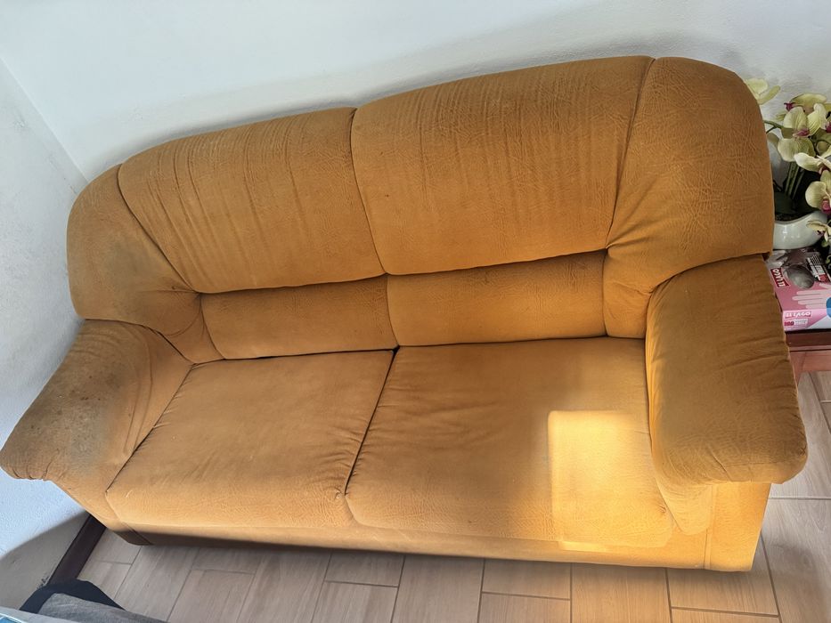 Vendo dois sofas cama