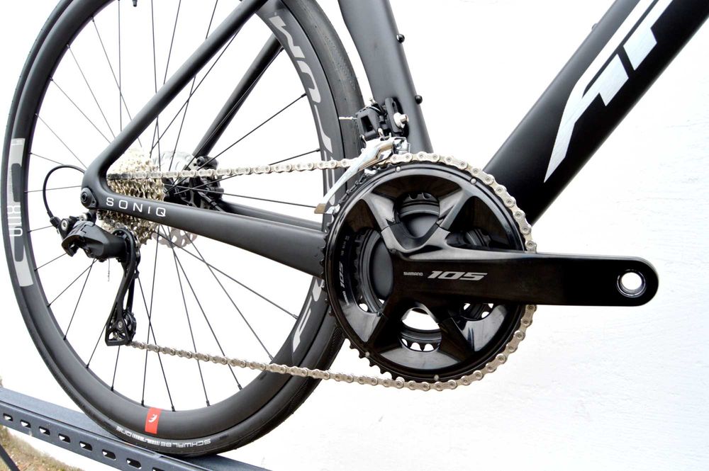 Tylko u nas z VAT23! Aero APEX SONIQ DISC 105 szosa 2x12 carbon tarcze