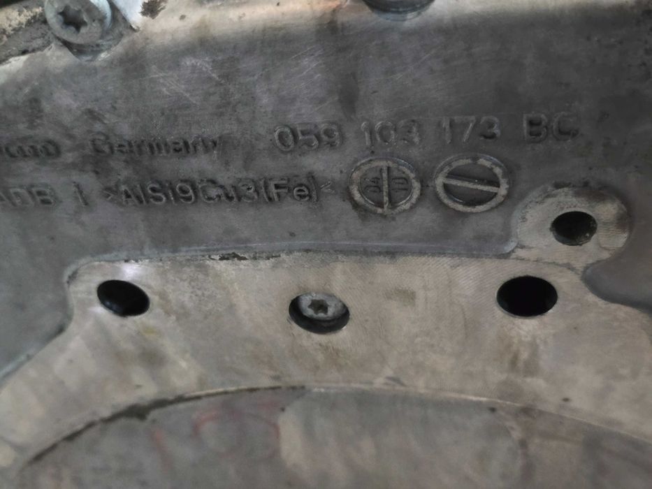 Blok silnika dół wał tłoki Audi Q5 8R A5 8T A4 B8 3.0 TDI CCW