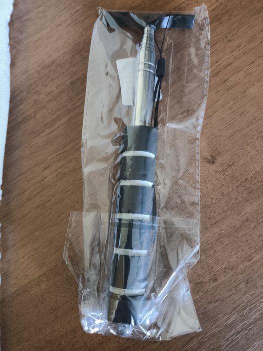 Для очистки боковых зеркал.