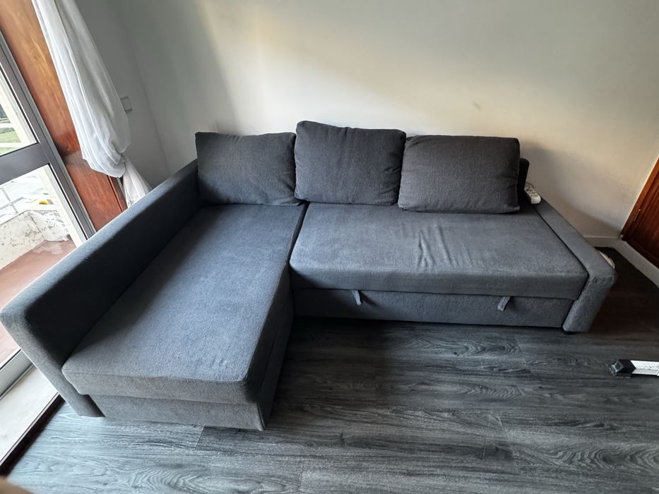 Sofá cama com chaise longue