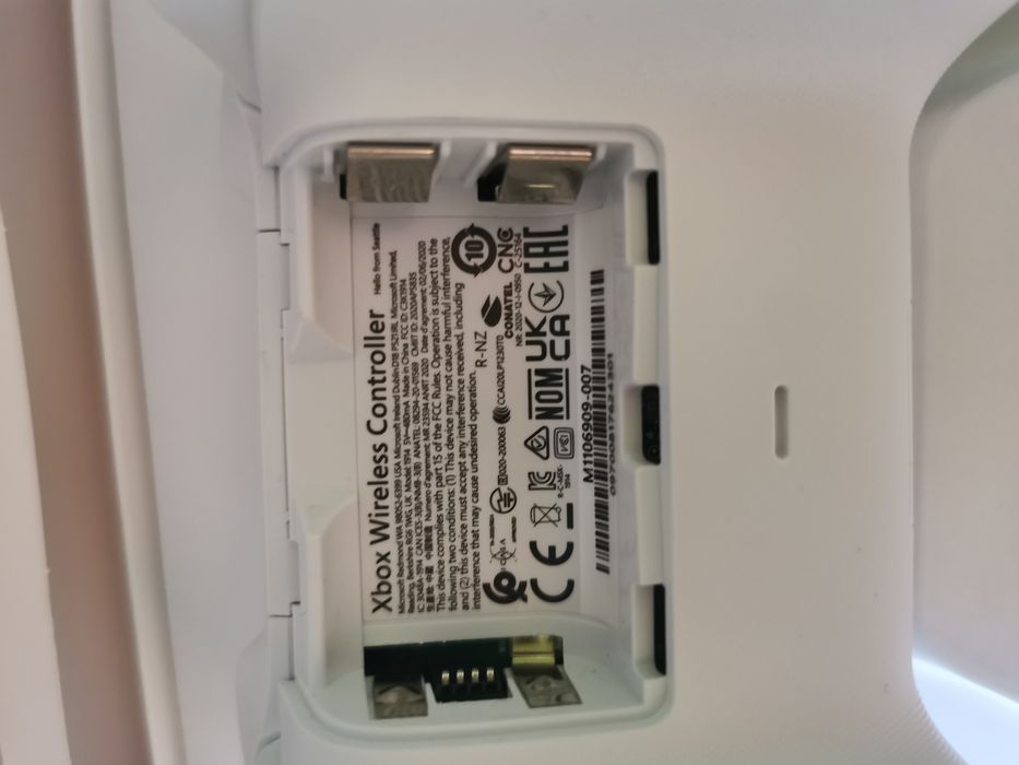 Pad bezprzewodowy Xbox One Series X model 1914 kontroler Bluetooth