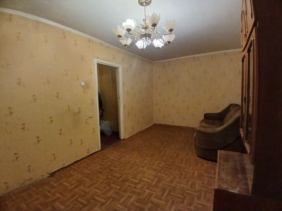 Продаю 2к/к  Колодезной 10