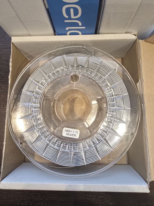 filament do drukarki 3D – 4 szpule (3 nowe + 1 otwarta)