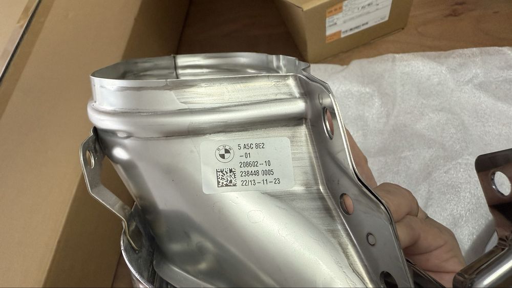 Moldura Dupla de Escape BMWX5 2024 G05