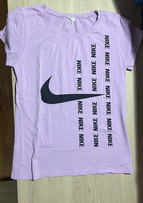 Tshirt roxa da Nike