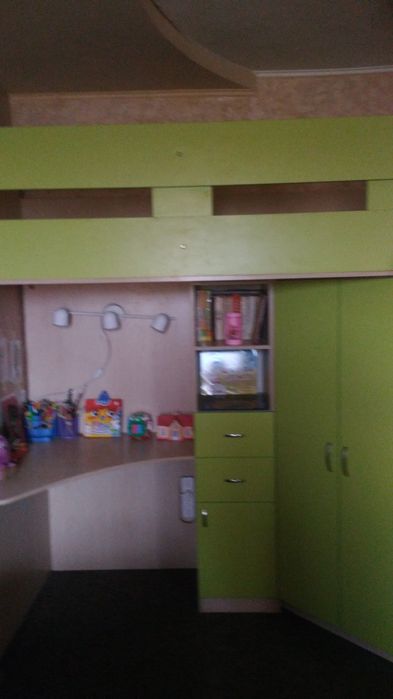 Детская стенка,компактная,удобная